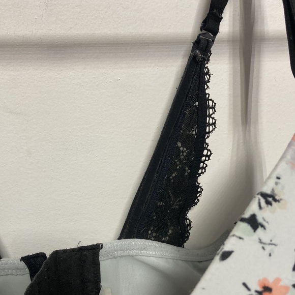 CACIQUE Floral Wireless Bra Sz 34DDD - Picture 6 of 14